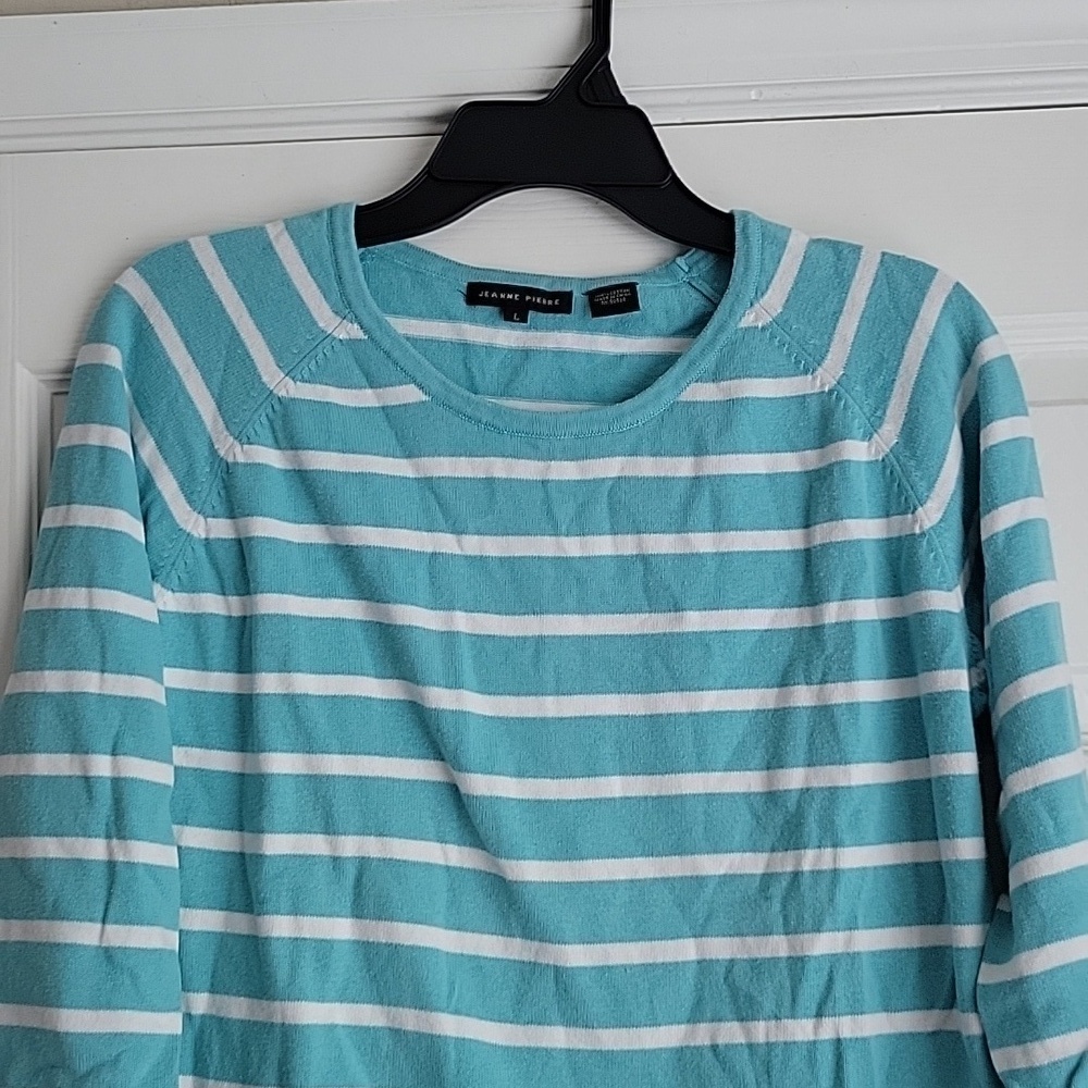Jeanne Pierre Women's Top - Picture 3 of 9